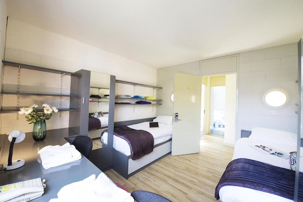 Corrib Village Rooms University Of Galway Ngoại thất bức ảnh