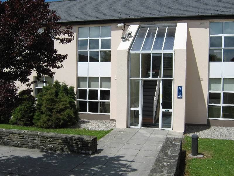 Corrib Village Rooms University Of Galway Ngoại thất bức ảnh