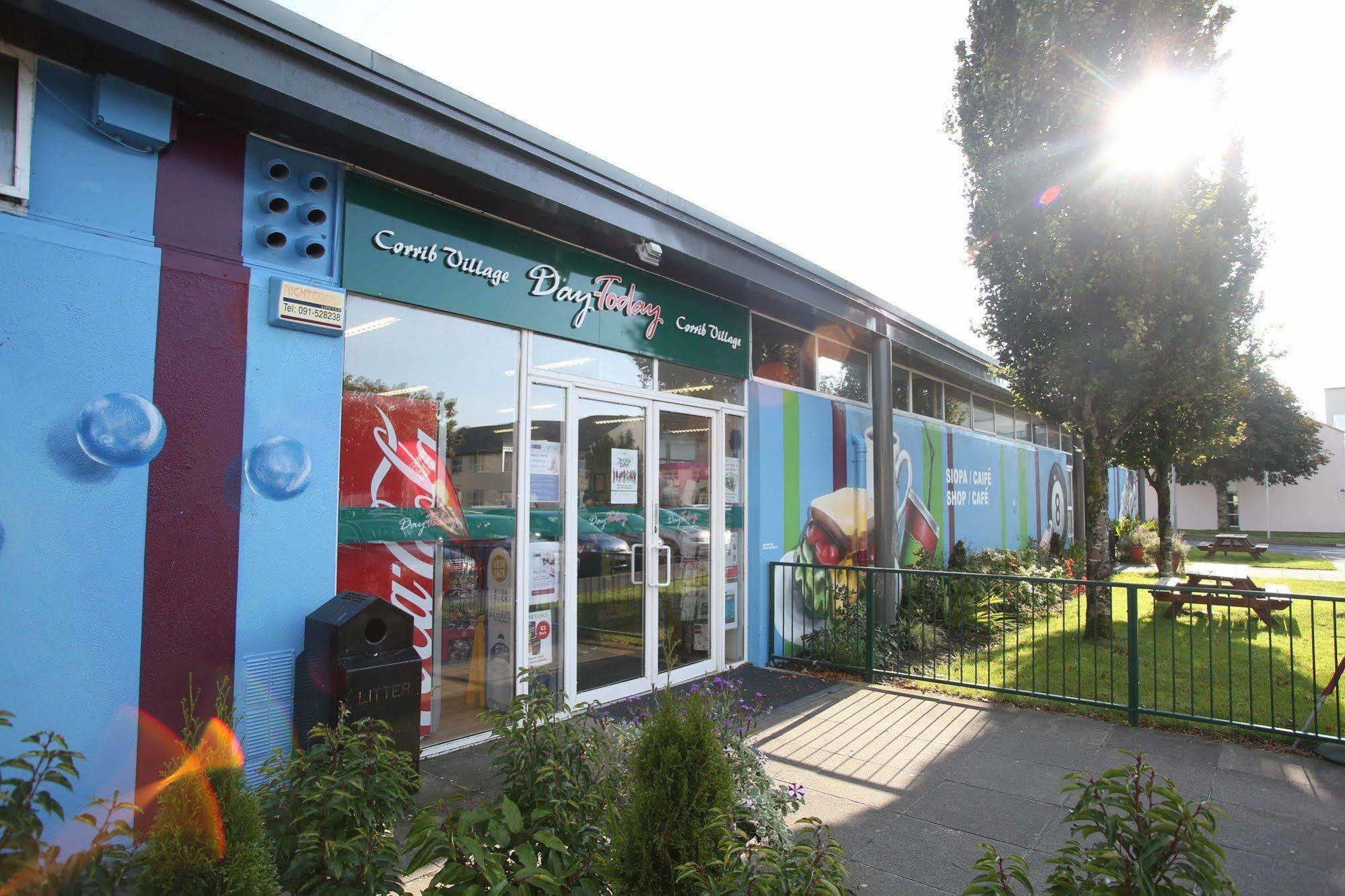 Corrib Village Rooms University Of Galway Ngoại thất bức ảnh